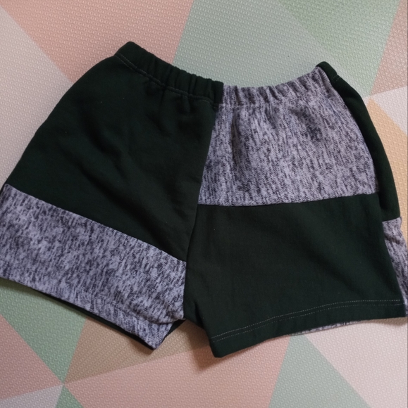 - Adidas Reconstructed Green and Grey Colorblock Short S - Picture 6 of 8